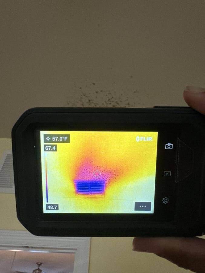 thermal camera used to assess moisture level